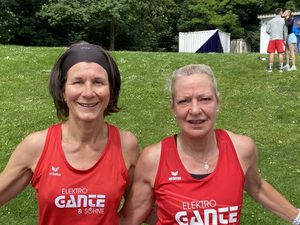 Melanie Knauf u. Nicole Ramus (Siegerduo 17,6 km)